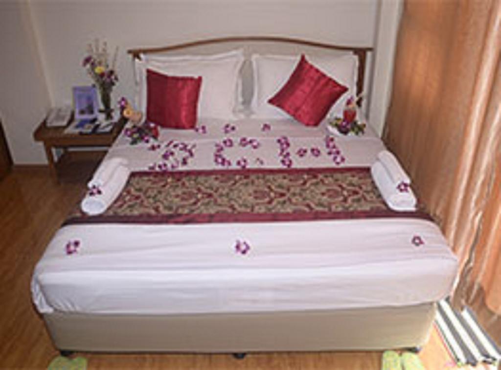 Diamond Crown Hotel Тавой Экстерьер фото